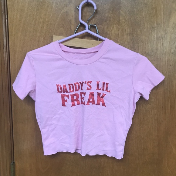 Dolls Kill Tops - Dolls Kill Sugar Thrillz Pink Daddy's Lil Freak Short Sleeve Crop Top